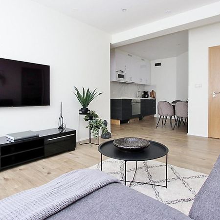 Downtown Apartments アークレイリ エクステリア 写真